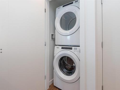 708-369 Tyee Rd, Victoria, BC - Indoor Photo Showing Laundry Room