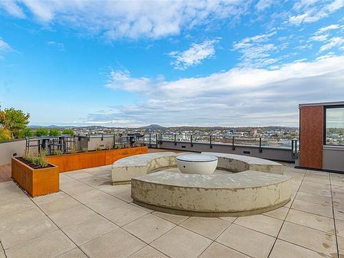 708-369 Tyee Rd, Victoria, BC - Outdoor With View