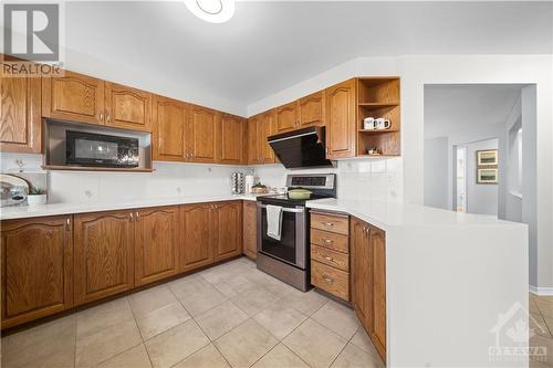 79 Beddington Avenue, Nepean, ON - Indoor Photo Showing Kitchen