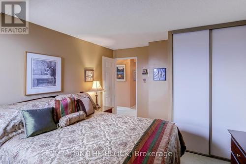 1401 - 3845 Lake Shore Boulevard W, Toronto, ON - Indoor Photo Showing Bedroom