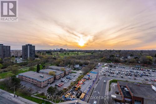 1401 - 3845 Lake Shore Boulevard W, Toronto, ON - Outdoor With View