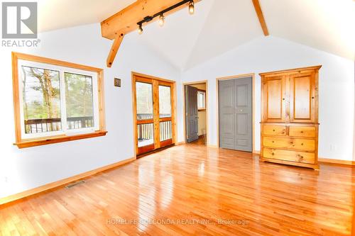 1871 County Rd 46 Rd, Kawartha Lakes, ON - Indoor Photo Showing Other Room