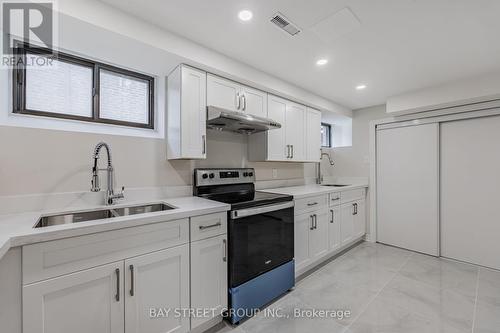 #Lower -274 Timothy Crt, Mississauga, ON - Indoor Photo Showing Kitchen With Double Sink