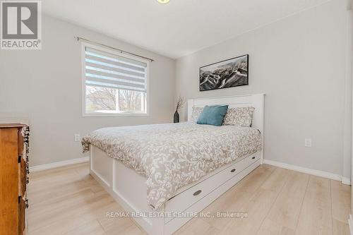 68 Southcreek Trail, Guelph, ON - Indoor Photo Showing Bedroom