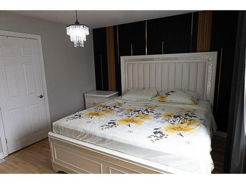 Master bedroom - 42 Rue Hamelin, Lachute, QC - Indoor Photo Showing Bedroom