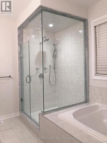 3255 Millicent Avenue, Oakville, ON - Indoor Photo Showing Bathroom