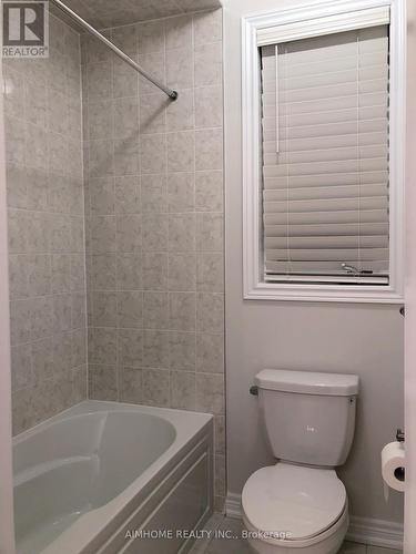 3255 Millicent Avenue, Oakville, ON - Indoor Photo Showing Bathroom