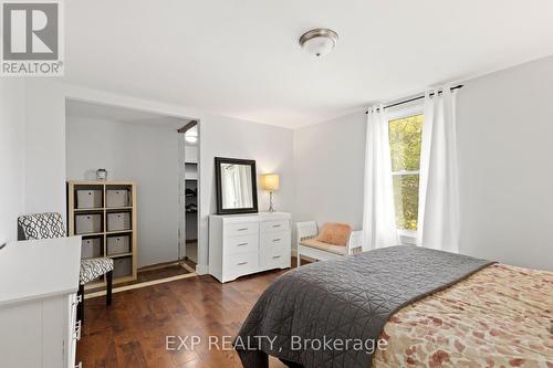 1780 Victoria Road, Prince Edward County, ON - Indoor Photo Showing Bedroom