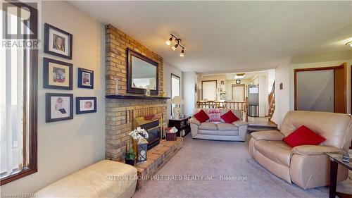 1646 Attawandaron Road, London, ON - Indoor Photo Showing Living Room With Fireplace