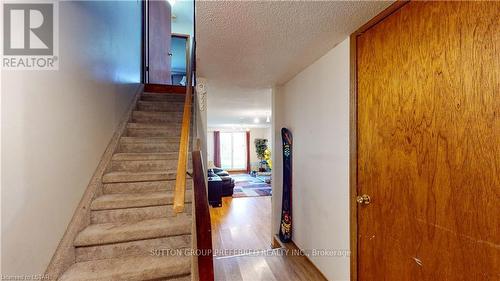 1646 Attawandaron Rd, London, ON - Indoor Photo Showing Other Room