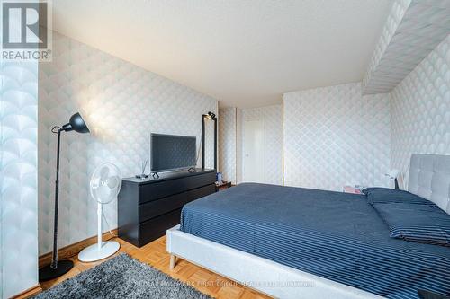 302 - 100 Antibes Drive, Toronto, ON - Indoor Photo Showing Bedroom