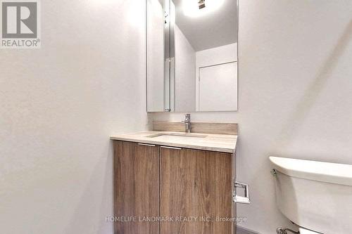 1803 - 955 Bay Street, Toronto, ON - Indoor Photo Showing Bathroom