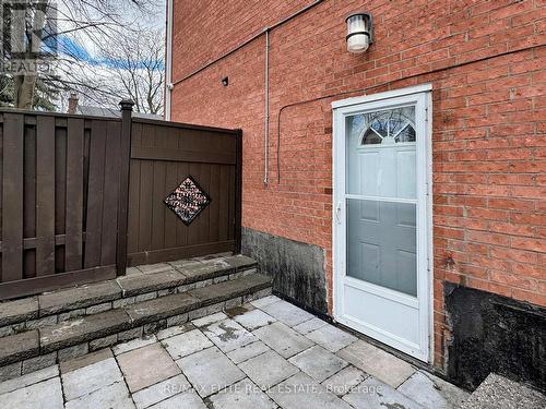 238 Rumble Avenue, Richmond Hill, ON - Outdoor With Exterior