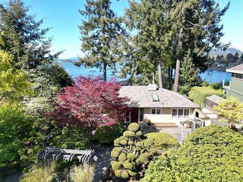 746 Sea Dr, Central Saanich, BC 