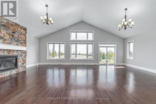 295 Sunnybrae Avenue, Innisfil, ON - Indoor Photo Showing Living Room With Fireplace