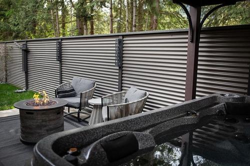 2711 Jacks Crescent, South Slocan, BC - Outdoor With Exterior