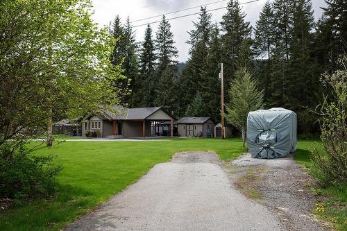 2711 Jacks Crescent, South Slocan, BC - Outdoor