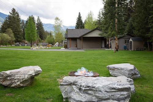 2711 Jacks Crescent, South Slocan, BC - Outdoor