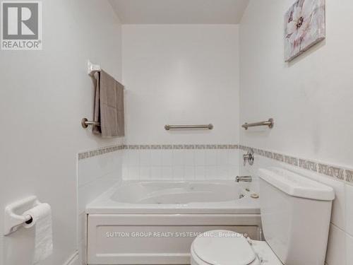 1601 - 102 Bloor Street W, Toronto, ON - Indoor Photo Showing Bathroom