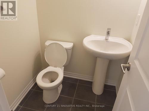 252 London Lane, Ajax, ON - Indoor Photo Showing Bathroom
