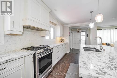32 Charles Tupper Dr, Toronto, ON - Indoor Photo Showing Kitchen With Upgraded Kitchen