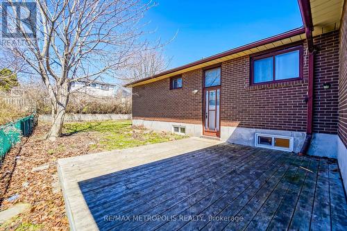 32 Charles Tupper Dr, Toronto, ON - Outdoor