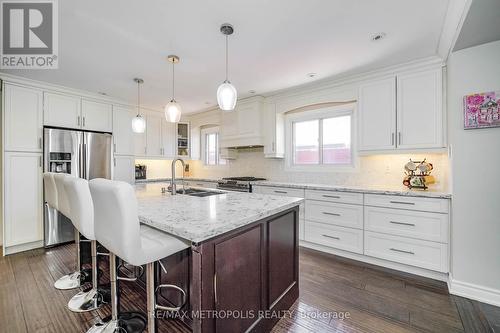 32 Charles Tupper Dr, Toronto, ON - Indoor Photo Showing Kitchen With Double Sink With Upgraded Kitchen