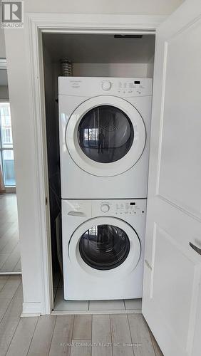 410 - 50 Town Centre Court, Toronto, ON - Indoor Photo Showing Laundry Room