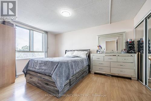 301 - 41 Markbrook Lane, Toronto (Mount Olive-Silverstone-Jamestown), ON - Indoor Photo Showing Bedroom