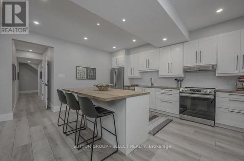 185 Commissioners Rd E, London, ON - Indoor Photo Showing Kitchen With Upgraded Kitchen