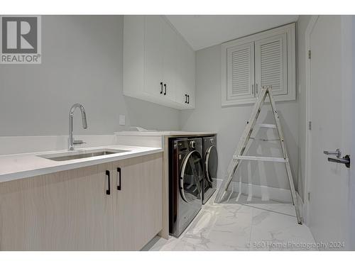 3576 W 32 Avenue, Vancouver, BC - Indoor Photo Showing Laundry Room