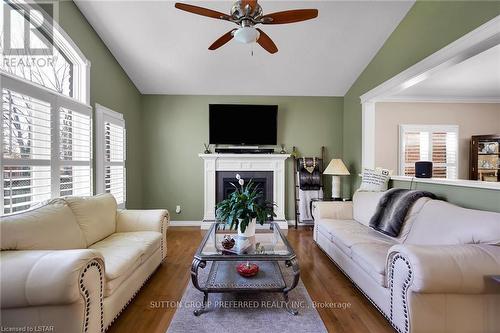 6517 Beattie Street, London, ON - Indoor Photo Showing Living Room With Fireplace