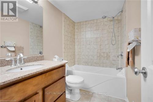 6517 Beattie Street, London, ON - Indoor Photo Showing Bathroom