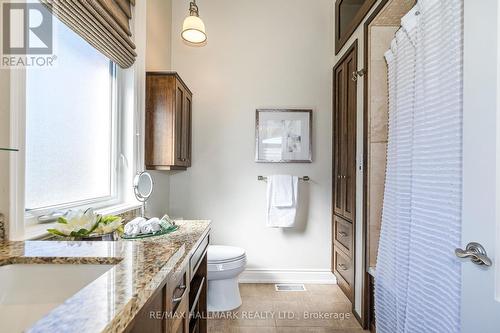 14 Hampshire Hts, Toronto, ON - Indoor Photo Showing Bathroom