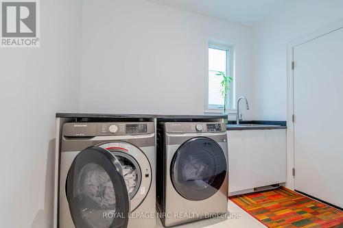 8945 Emily Boulevard, Niagara Falls, ON - Indoor Photo Showing Laundry Room