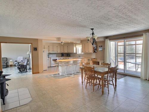 Overall view - 5039 Rue Saguenay, Rouyn-Noranda, QC - Indoor Photo Showing Dining Room