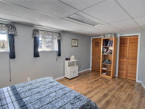 Chambre Ã Â coucher - 5039 Rue Saguenay, Rouyn-Noranda, QC - Indoor Photo Showing Bedroom