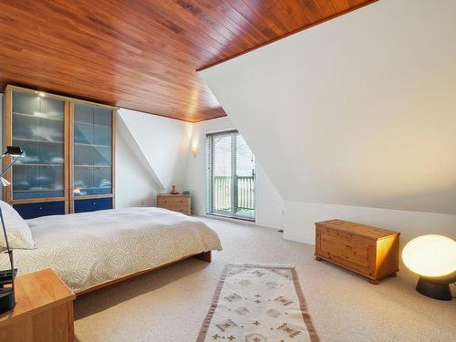 Chambre Ã  coucher principale - 920 Rue De La Pommeraie, Mont-Saint-Hilaire, QC - Indoor Photo Showing Bedroom