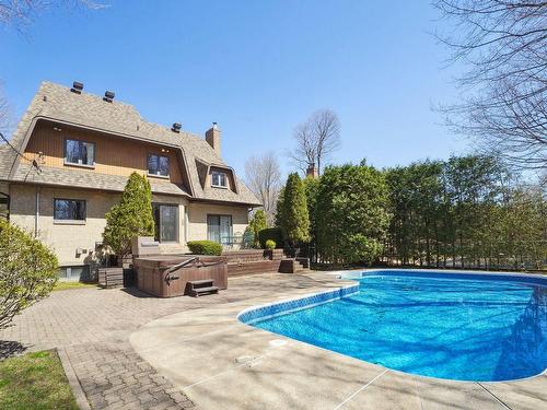 Piscine - 920 Rue De La Pommeraie, Mont-Saint-Hilaire, QC - Outdoor With In Ground Pool