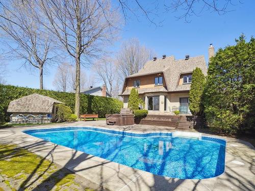 Pool - 920 Rue De La Pommeraie, Mont-Saint-Hilaire, QC - Outdoor With In Ground Pool With Backyard