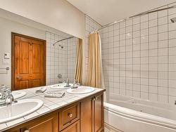 Ensuite bathroom - 