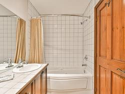 Ensuite bathroom - 