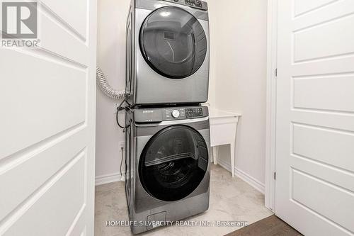 24 Speckled Alder Street, Caledon, ON - Indoor Photo Showing Laundry Room