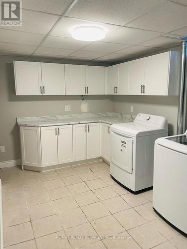 338 Kingsbridge Garden Circle, Mississauga, ON - Indoor Photo Showing Laundry Room