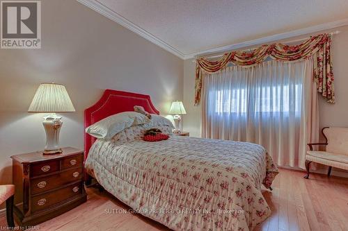 8 - 681 Commissioners Road W, London, ON - Indoor Photo Showing Bedroom