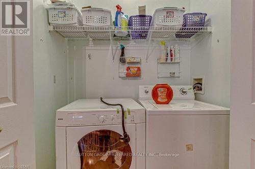8 - 681 Commissioners Road W, London, ON - Indoor Photo Showing Laundry Room