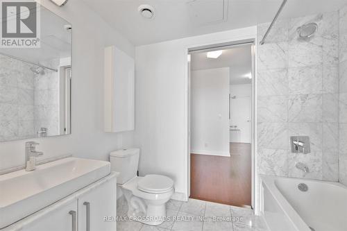 4103 - 12 York Street, Toronto, ON - Indoor Photo Showing Bathroom