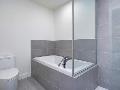 Salle de bains - 803-1552 Rue Des Bassins, Montréal (Le Sud-Ouest), QC - Indoor Photo Showing Bathroom