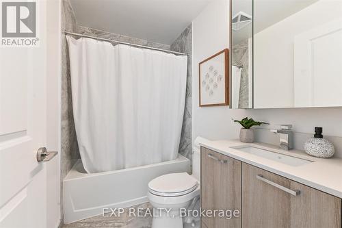 906 - 120 Eagle Rock Way, Vaughan, ON - Indoor Photo Showing Bathroom