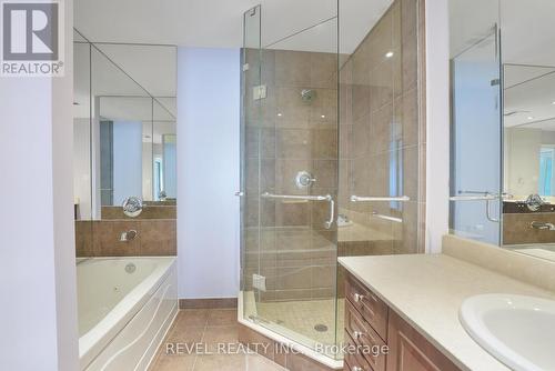 405 - 37 Ellen Street, Barrie, ON - Indoor Photo Showing Bathroom